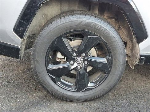 Certified 2020 Toyota RAV4 XSE image 8