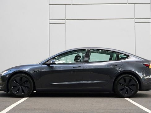 Used 2024 Tesla Model 3 RWD image 9