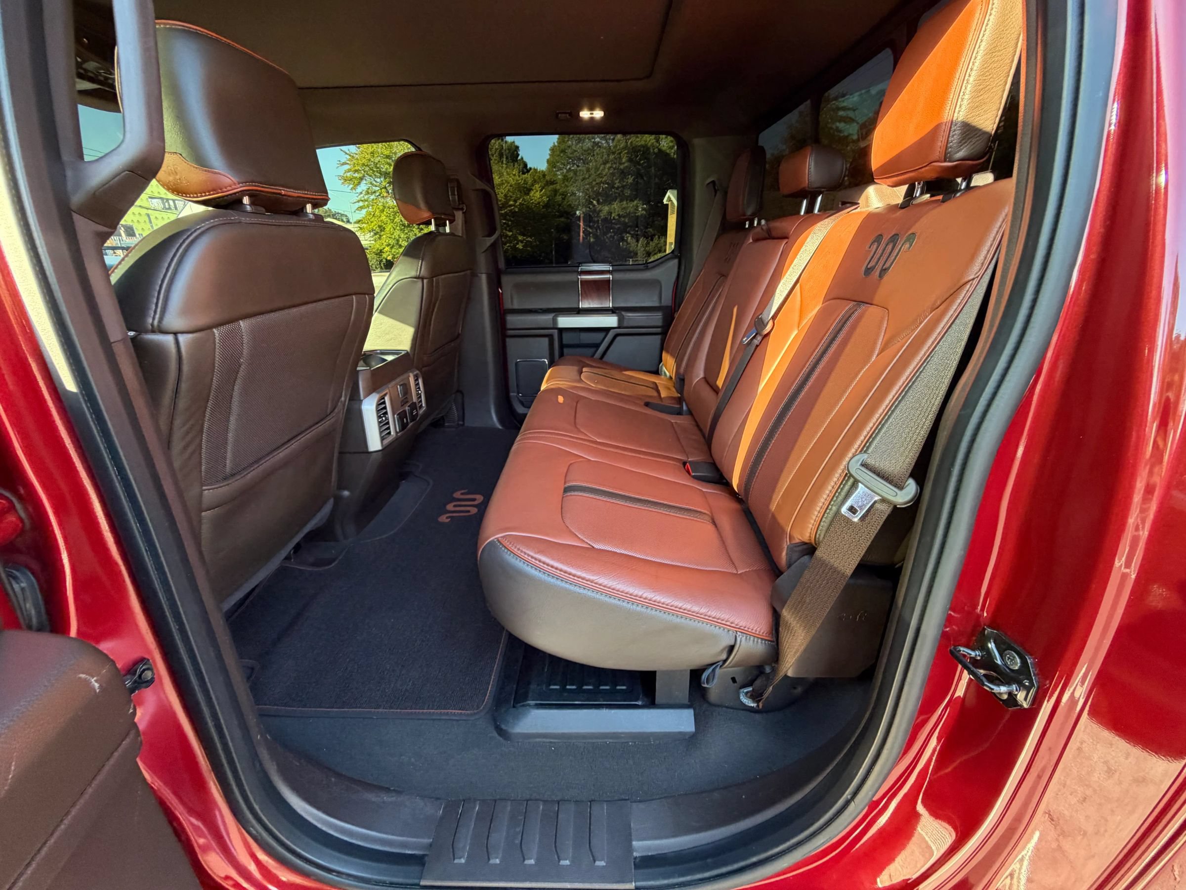 Used 2019 Ford F450 King Ranch w/ King Ranch Ultimate Package AWD/4WD image 16