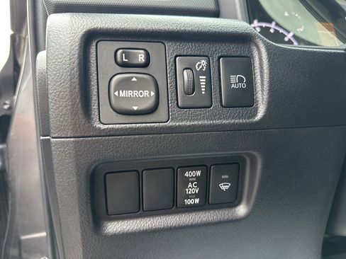 Used 2022 Toyota 4Runner SR5 Premium image 15