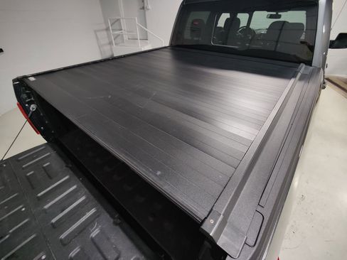 Used 2018 Ford F150 Lariat w/ Equipment Group 502A Luxury AWD/4WD image 10
