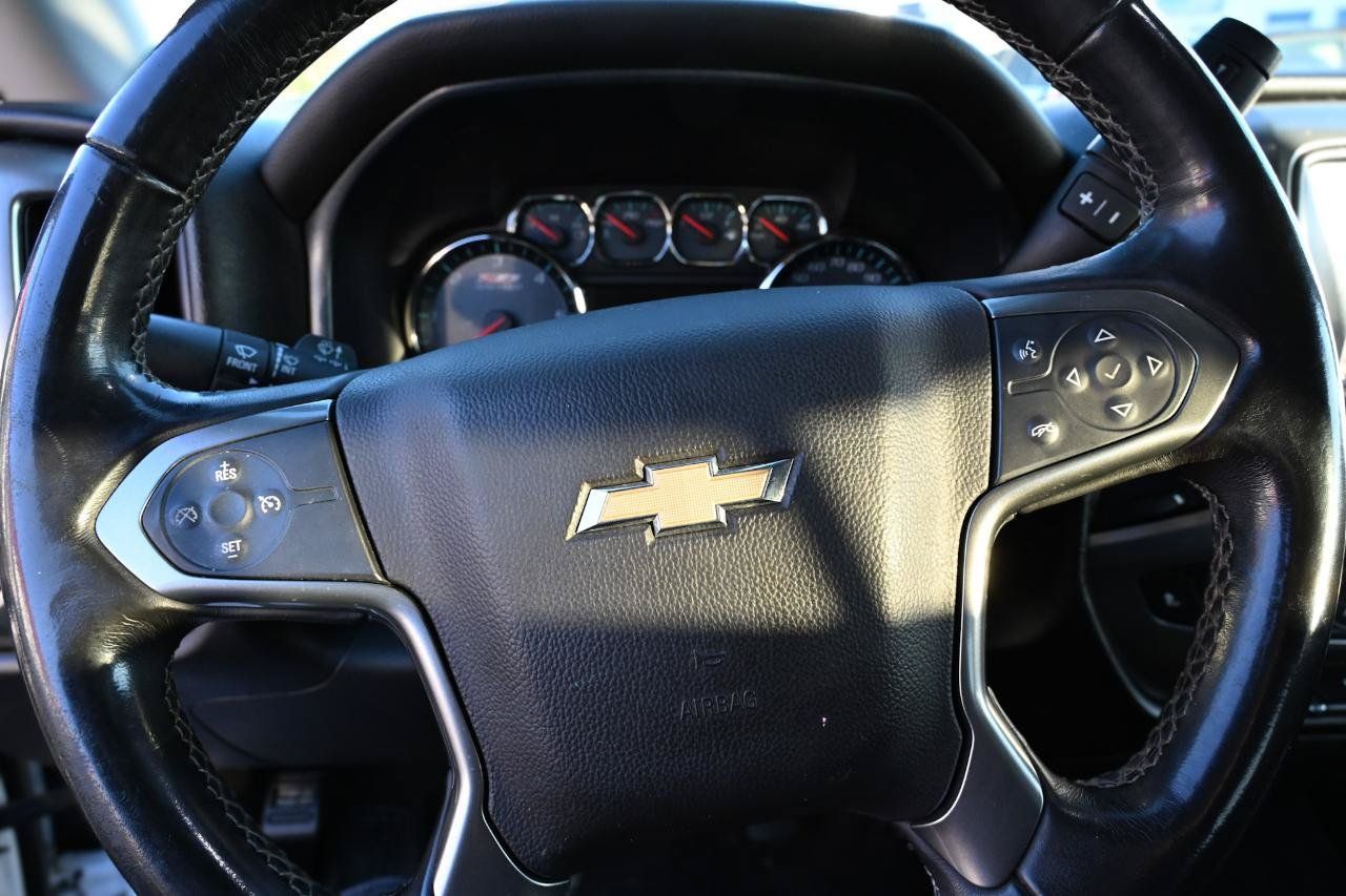 Used 2018 Chevrolet Silverado 1500 LT w/ All Star Edition AWD/4WD image 9