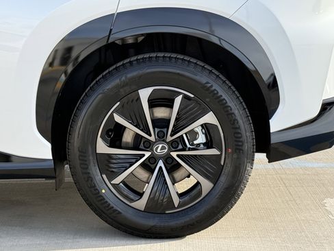 New 2026 Lexus RZ 350e RZ 350e image 15