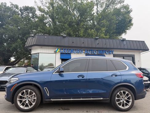 Used 2023 BMW X5 xDrive40i w/ Premium Package AWD/4WD image 3