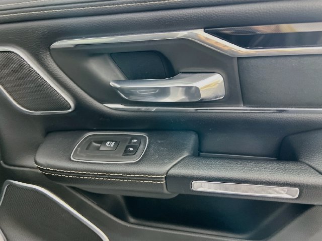 Used 2021 RAM 1500 Laramie AWD/4WD image 32