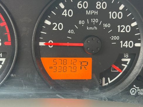 Used 2019 Nissan Frontier SV image 12