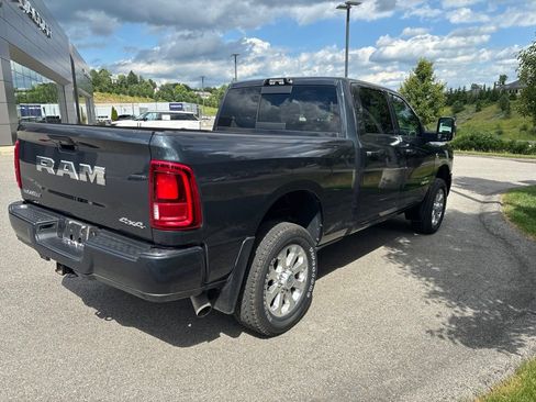 Used 2026 RAM 2500 Laramie w/ Sport Appearance Package AWD/4WD image 3
