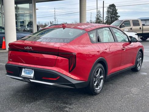 Used 2025 Kia K4 LXS image 2