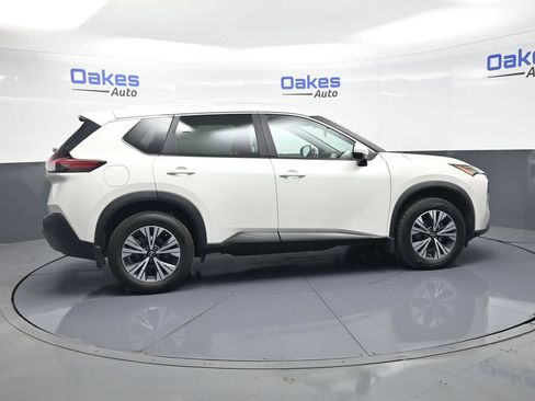 Used 2023 Nissan Rogue SV w/ SV Premium Package AWD/4WD image 9