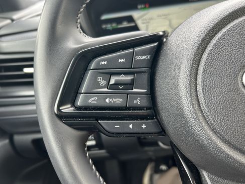 Used 2025 Subaru Forester Premium w/ Protection Package (1PH) image 18