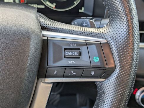 Used 2024 Mitsubishi Outlander SE image 25