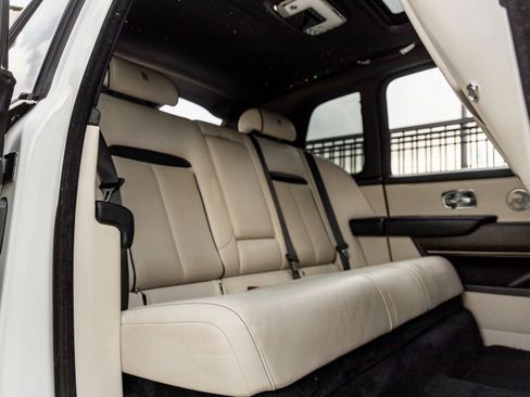 Used 2019 Rolls-Royce Cullinan image 43