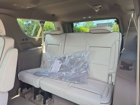 New 2026 GMC Yukon XL Denali w/ Sun & Power Step Package RWD image 10