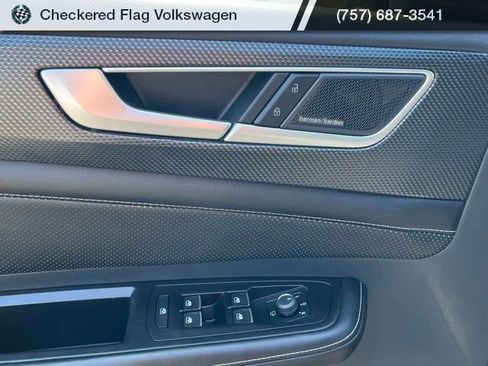Used 2024 Volkswagen Atlas Cross Sport SEL Premium R-Line w/ Adventure Package AWD/4WD image 14