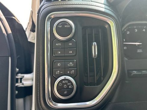 Used 2020 GMC Sierra 2500 Denali w/ Denali Ultimate Package AWD/4WD image 27