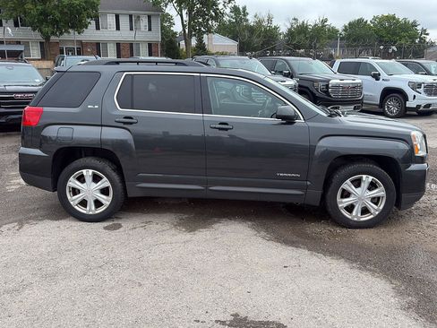 Used 2017 GMC Terrain SLE w/ Driver Alert Package I AWD/4WD image 3