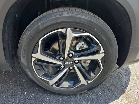 Used 2021 Chevrolet TrailBlazer RS w/ Sun and Liftgate Package AWD/4WD image 20