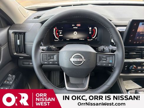 New 2026 Nissan Pathfinder Platinum image 22