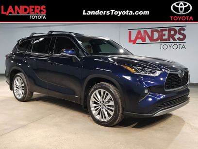Certified 2025 Toyota Highlander Platinum