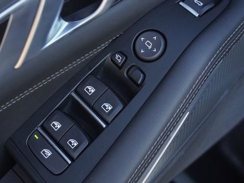 Used 2023 BMW X5 sDrive40i w/ M Sport Package image 21