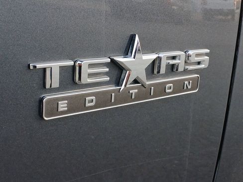 Used 2022 Chevrolet Silverado 1500 LT w/ Bed Protection Package image 21