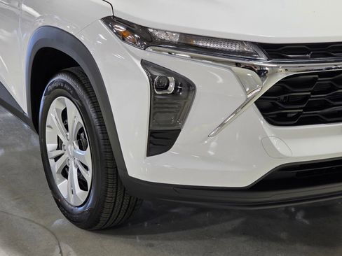 New 2026 Chevrolet Trax LS image 10