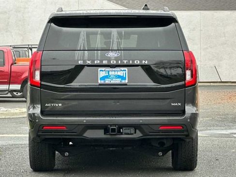 Used 2025 Ford Expedition Max Active image 8