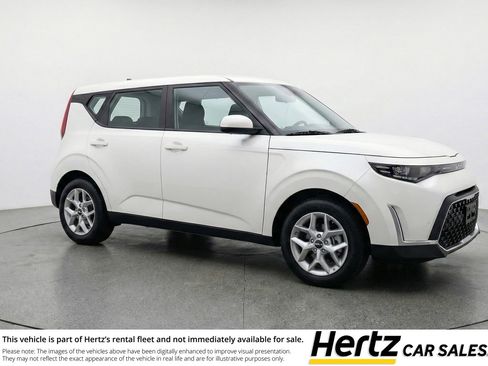 Used 2025 Kia Soul LX w/ LX Technology Package image 1