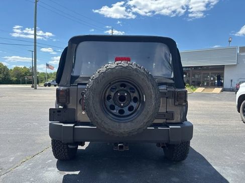 Used 2014 Jeep Wrangler Sport w/ Connectivity Group AWD/4WD image 5