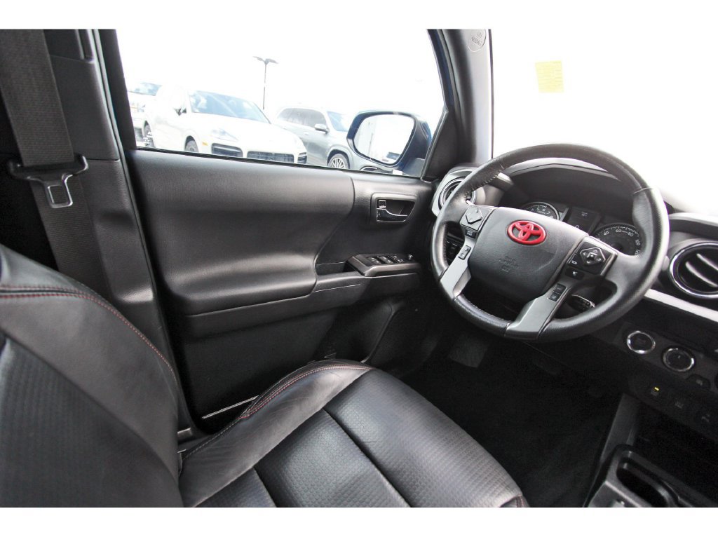 Used 2019 Toyota Tacoma TRD Pro AWD/4WD image 8