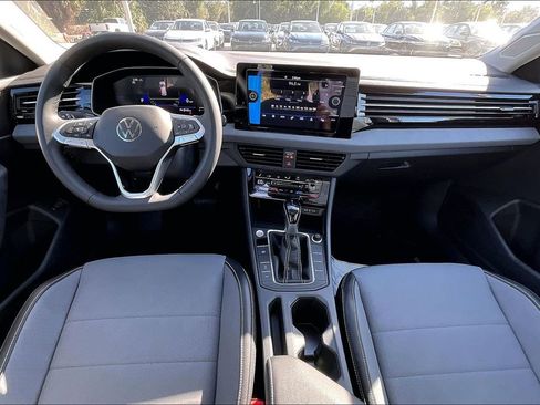 New 2026 Volkswagen Jetta SE FWD image 3