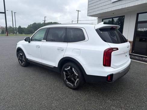 Used 2025 Kia Telluride S AWD/4WD image 7