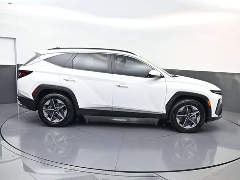 Certified 2026 Hyundai Tucson SEL FWD image 3