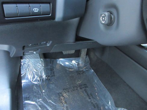 Used 2024 Lexus UX 250h AWD w/ Premium Package image 29