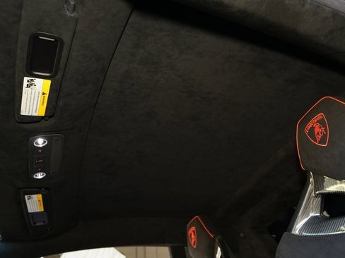 Used 2022 Lamborghini Huracan STO image 25