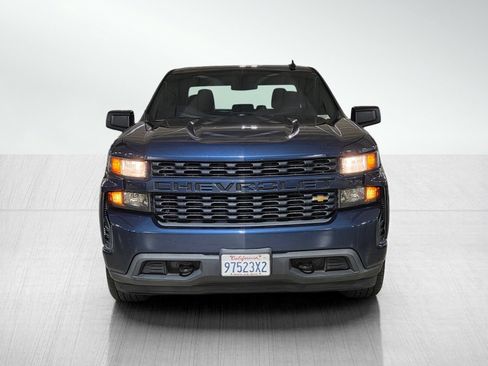 Used 2020 Chevrolet Silverado 1500 Custom w/ Custom Value Package RWD image 2