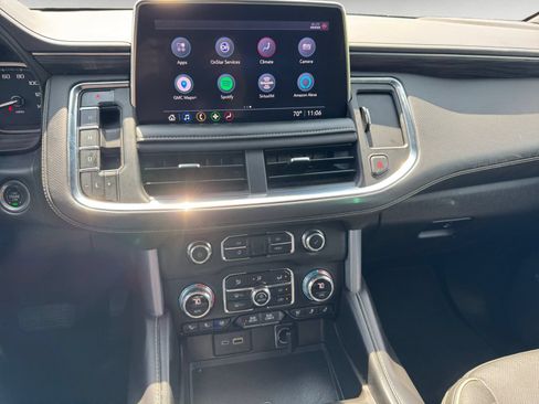 Used 2021 GMC Yukon SLT w/ SLT Premium Package AWD/4WD image 15