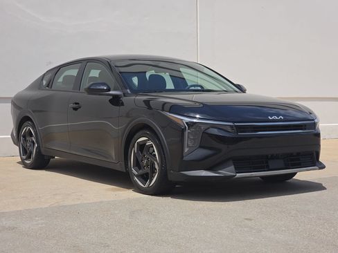 Used 2025 Kia K4 EX FWD image 6