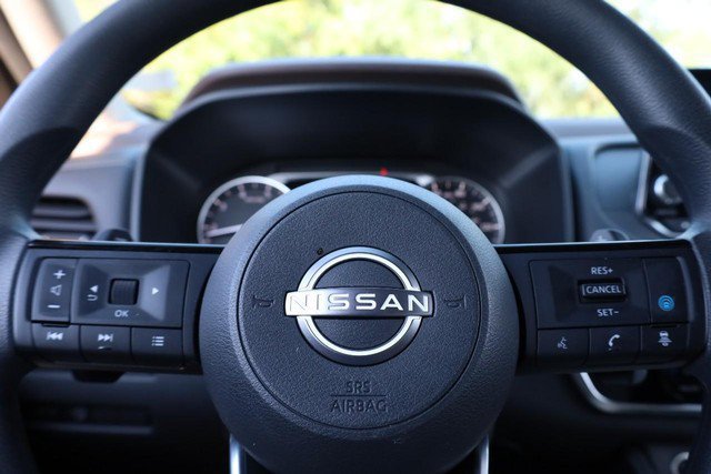 Certified 2023 Nissan Rogue SV FWD image 9