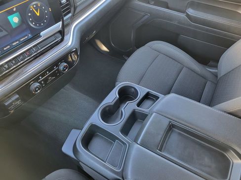 Used 2024 Chevrolet Silverado 2500 LT image 16