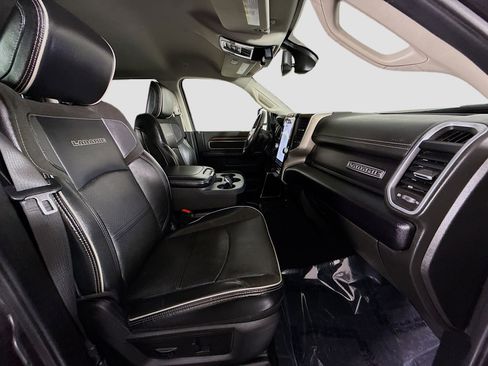 Used 2024 RAM 2500 Laramie image 28