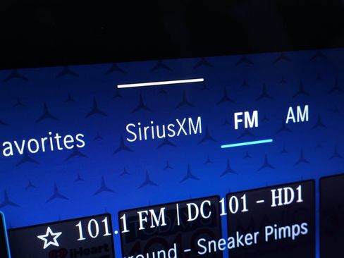 Used 2024 Mercedes-Benz GLS 450 4MATIC w/ AMG Line Exterior image 57