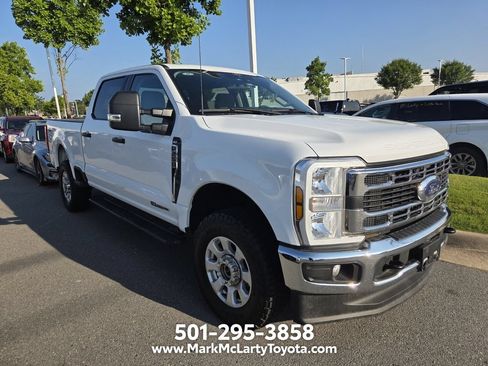 Used 2024 Ford F250 XLT w/ FX4 Off-Road Package AWD/4WD image 3