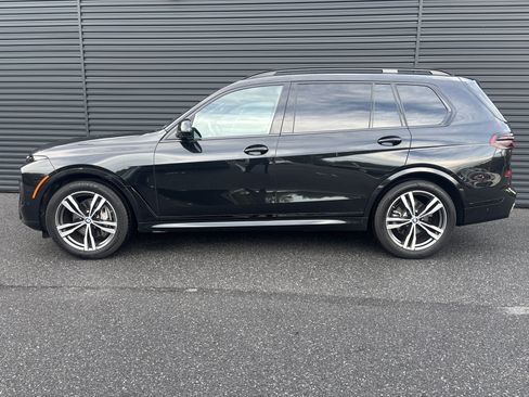 Used 2026 BMW X7 xDrive40i w/ M Sport Package AWD/4WD image 2