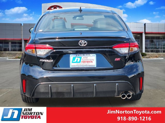 Used 2025 Toyota Corolla SE w/ SE Premium Package FWD image 7