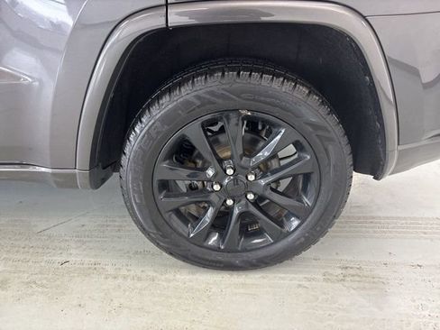 Used 2020 Jeep Grand Cherokee Altitude image 7