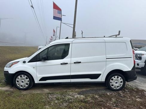 Used 2022 Ford Transit Connect XL image 11