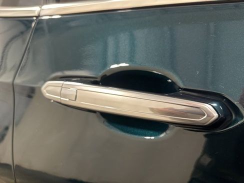 Used 2025 Cadillac XT6 Premium Luxury w/ Technology Package image 40