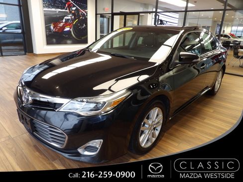 Used 2013 Toyota Avalon XLE Premium image 1