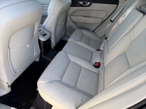 New 2026 Volvo XC60 T8 Ultra w/ Protection Package Premier image 23